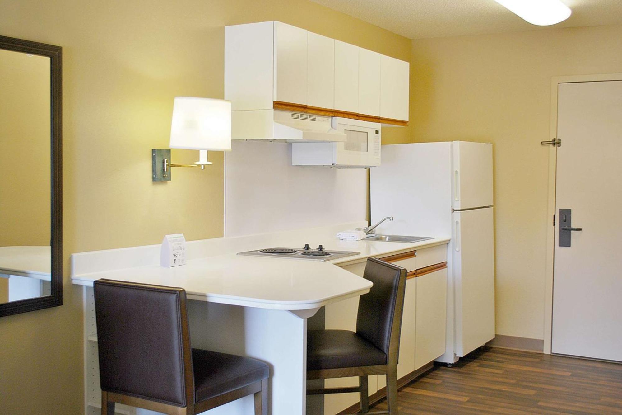 Extended Stay America Suites - Atlanta - Marietta - Powers Ferry Rd Sandy Springs Eksteriør billede