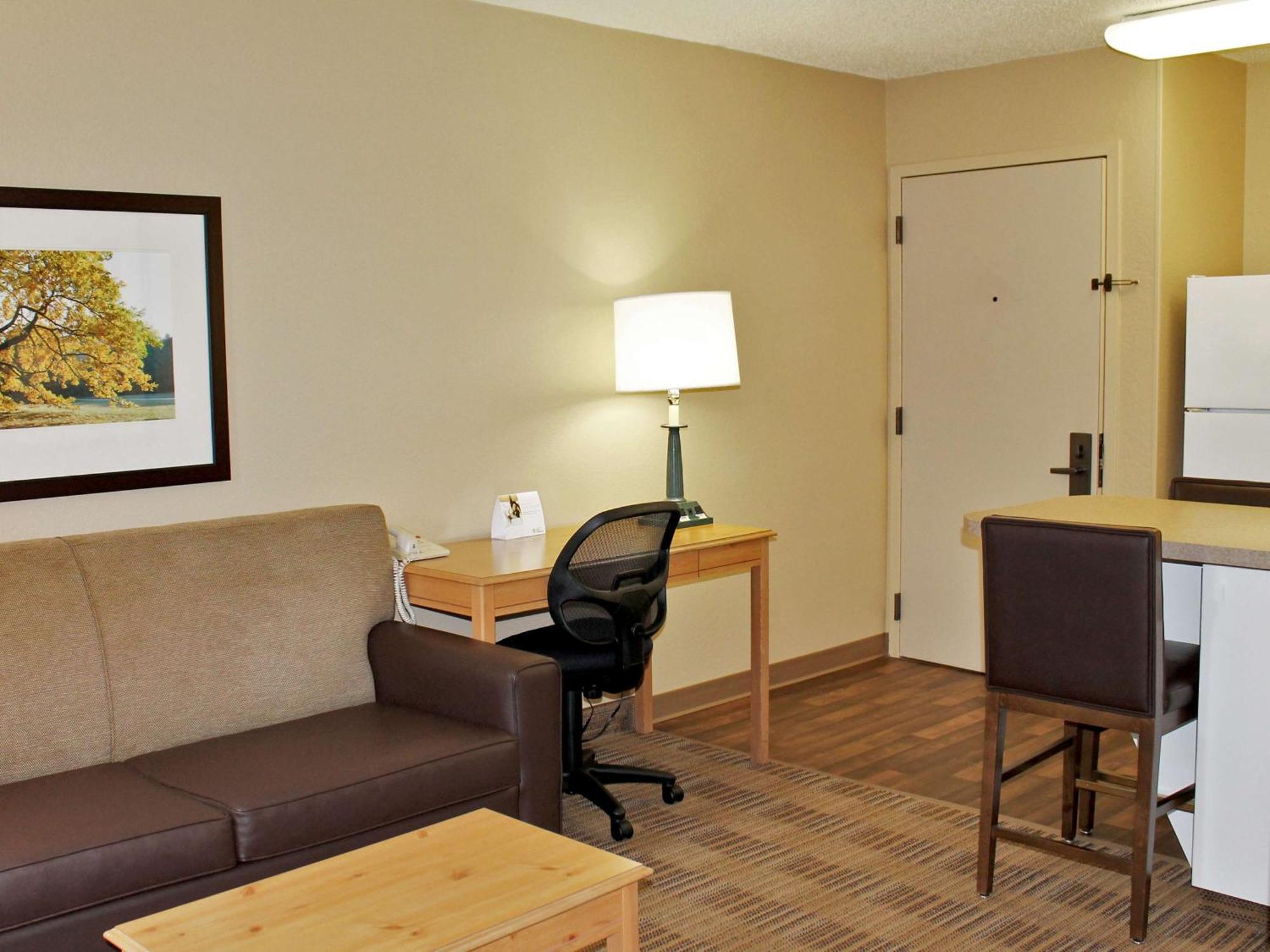 Extended Stay America Suites - Atlanta - Marietta - Powers Ferry Rd Sandy Springs Eksteriør billede