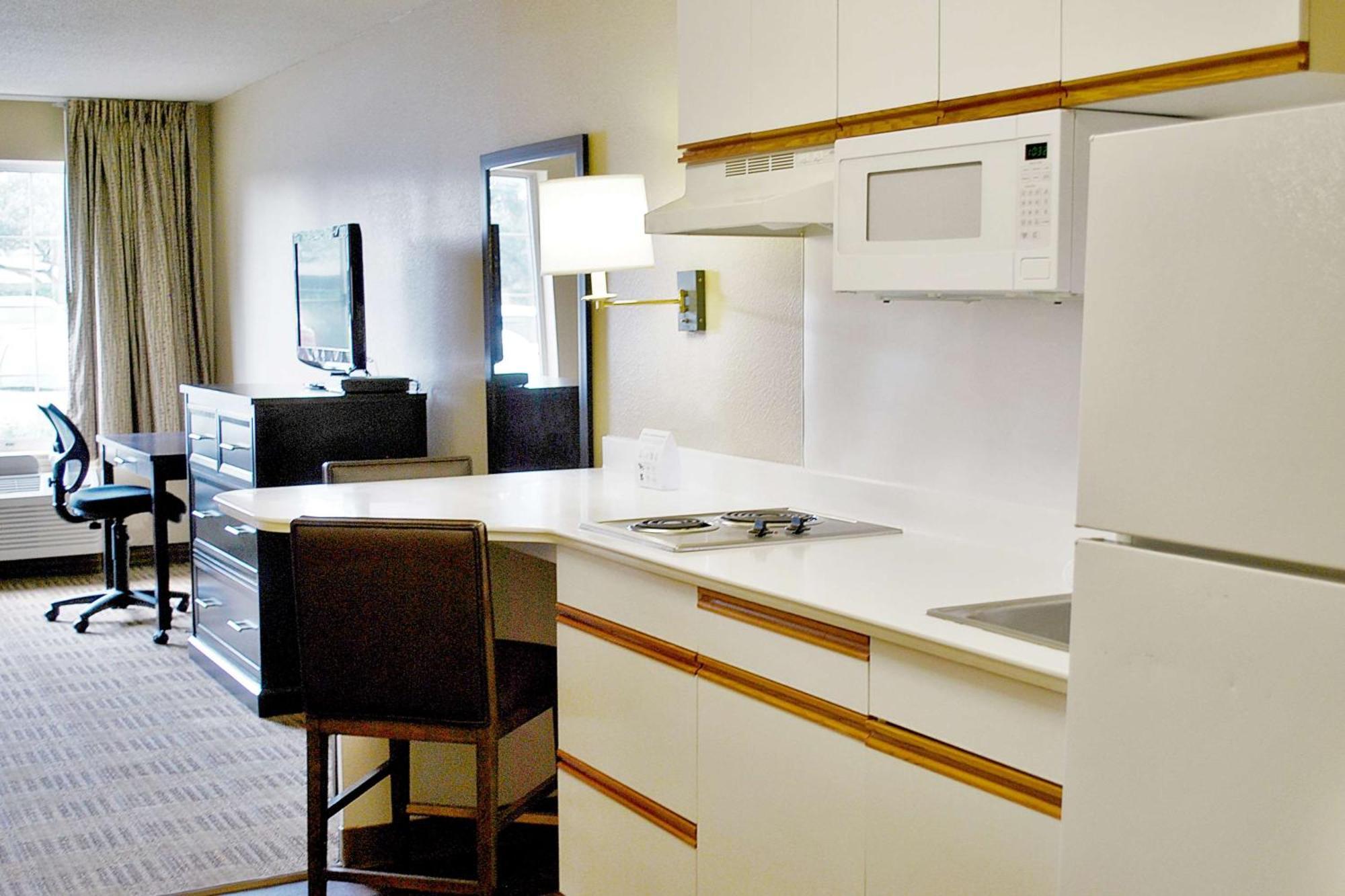 Extended Stay America Suites - Atlanta - Marietta - Powers Ferry Rd Sandy Springs Eksteriør billede