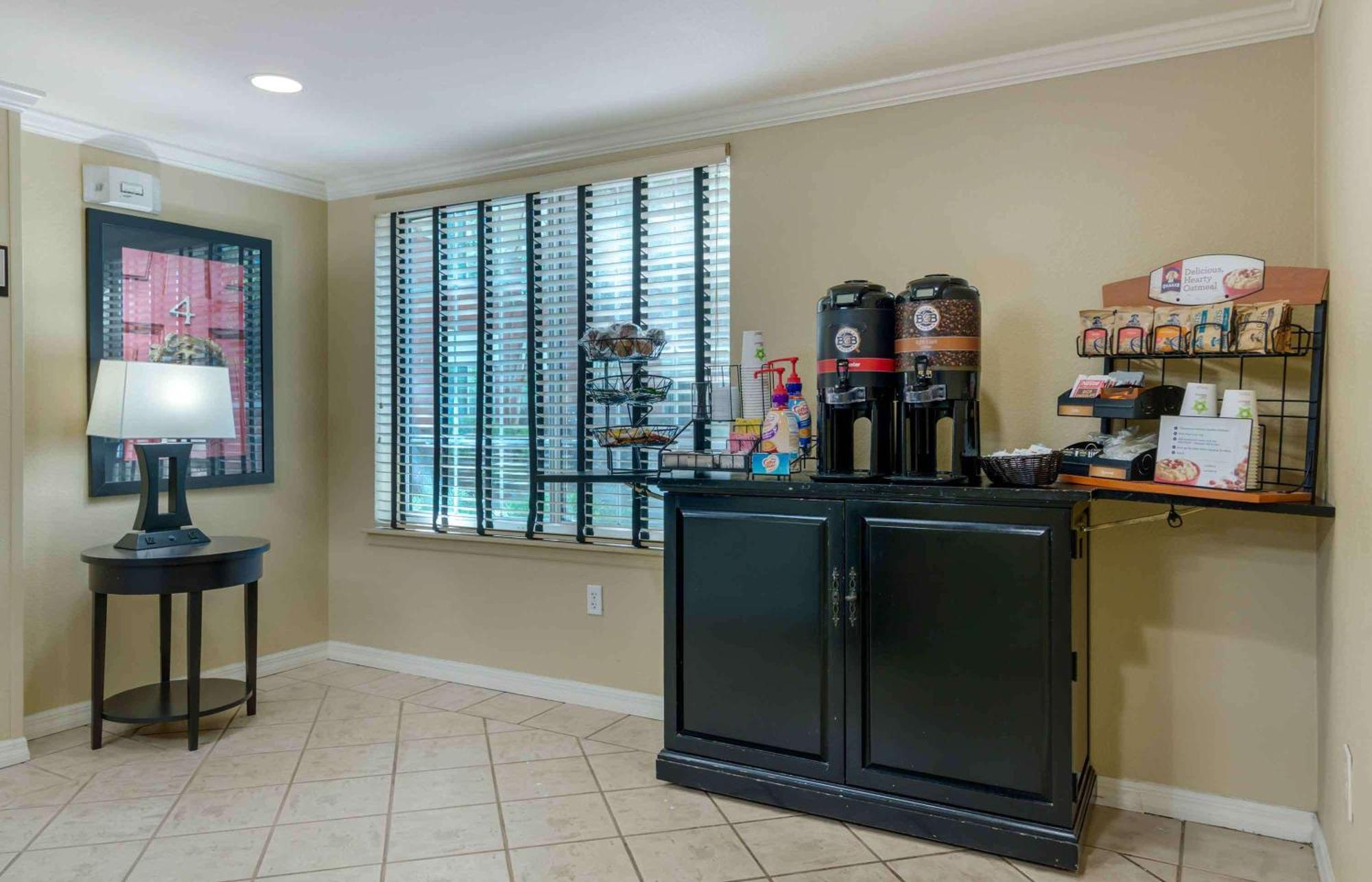Extended Stay America Suites - Atlanta - Marietta - Powers Ferry Rd Sandy Springs Eksteriør billede