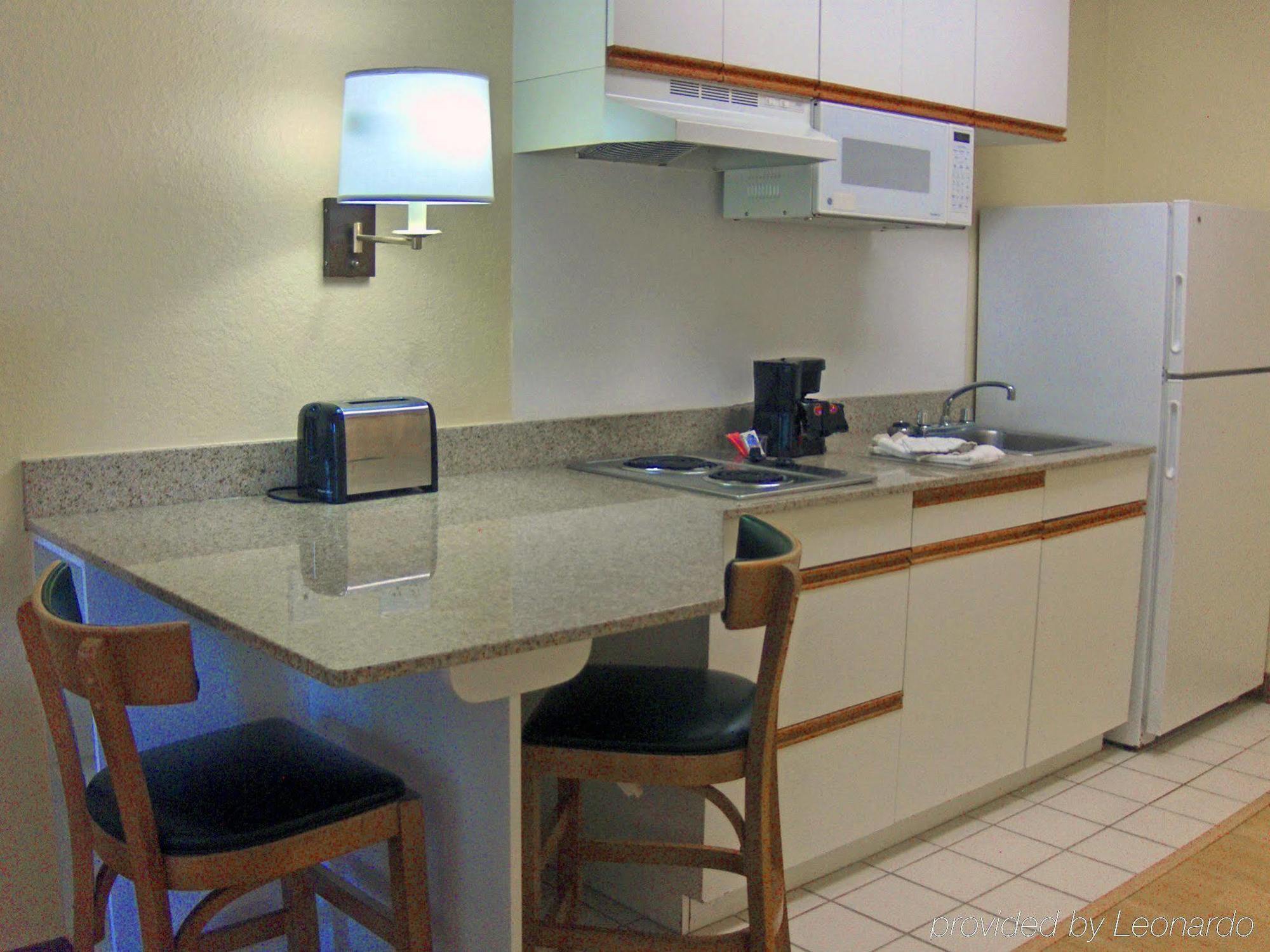 Extended Stay America Suites - Atlanta - Marietta - Powers Ferry Rd Sandy Springs Eksteriør billede